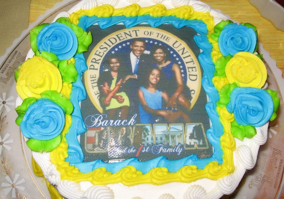 President_Obama_First_Family_cake
