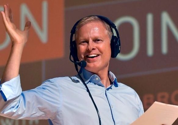 Tom Ashbrook