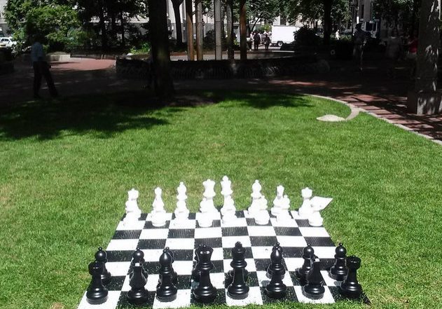 giant chess pieces in park